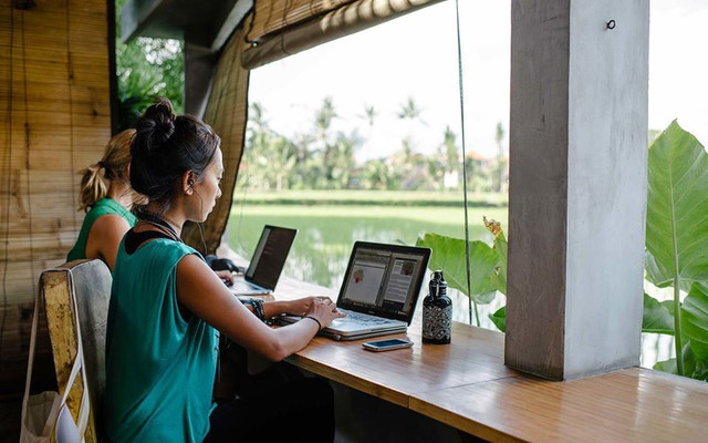 Dịch vụ làm việc từ bãi biển nhắm tới người trẻ Philippines - Hình 2 Dich vu lam viec tu bai bien nham toi nguoi tre Philippines-Hinh-2