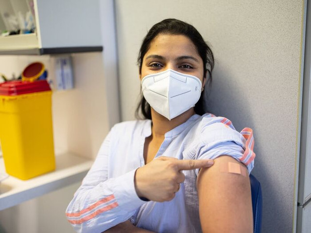 Tác dụng phụ của vaccine Covid-19 sẽ xuất hiện và kéo dài bao lâu? - Hình 2 Tac dung phu cua vaccine Covid-19 se xuat hien va keo dai bao lau?-Hinh-2