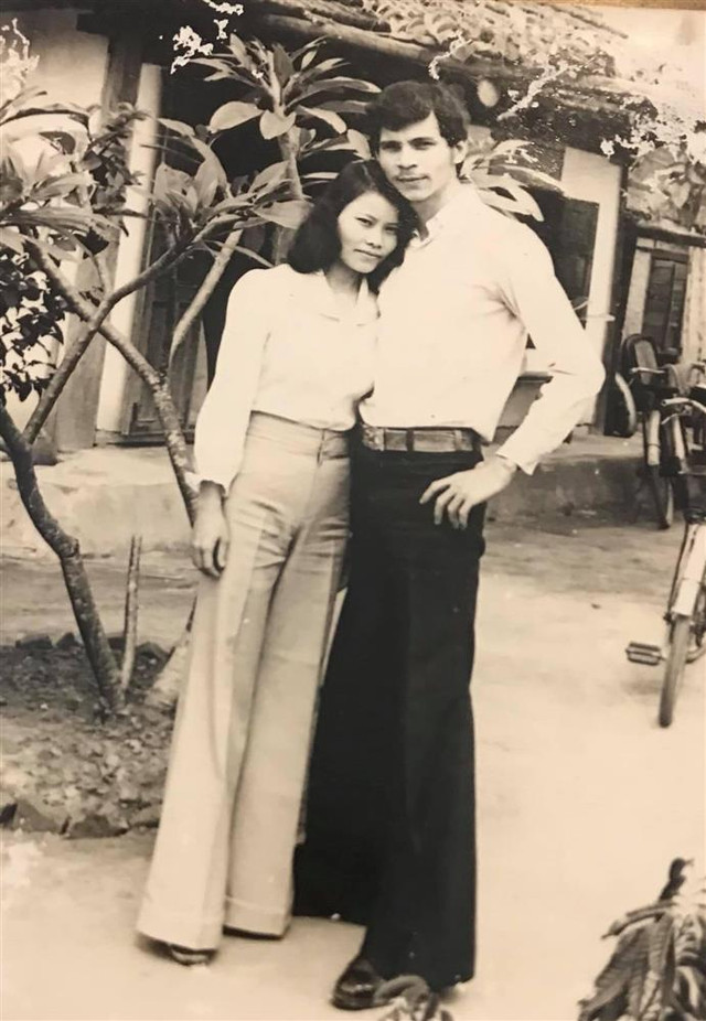 Ngoại hình bố mẹ Hồ Ngọc Hà từ xưa đến nay - Hình 2 Ngoai hinh bo me Ho Ngoc Ha tu xua den nay-Hinh-2