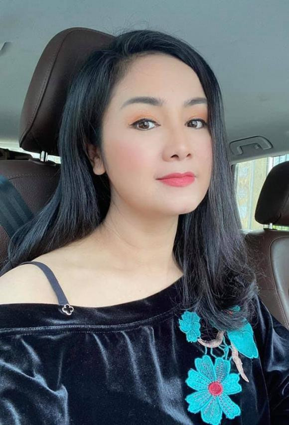 Ảnh mới siêu xinh của nghệ sĩ Thu Hà "Hướng dương ngược nắng" - Hình 7 Anh moi sieu xinh cua nghe si Thu Ha