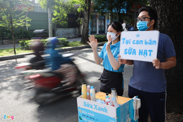 12 người trẻ kể chuyện thích nghi với cuộc sống trong dịch - Hình 12 12 nguoi tre ke chuyen thich nghi voi cuoc song trong dich-Hinh-12