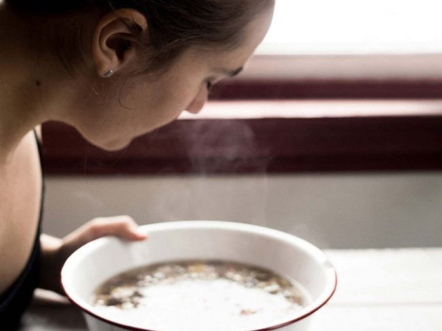 Bật mí cách tự xông mặt tại nhà giúp da hết sạch mụn, giảm thâm nám Bat mi cach tu xong mat tai nha giup da het sach mun, giam tham nam
