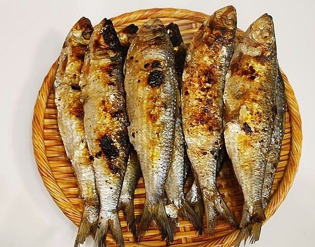 Trẻ ăn cá 2-3 lần một tuần thông minh hơn ăn thịt - Hình 2 Tre an ca 2-3 lan mot tuan thong minh hon an thit-Hinh-2