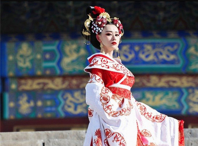 Ai là vị hoàng hậu độc ác nhất lịch sử Trung Hoa? Ai la vi hoang hau doc ac nhat lich su Trung Hoa?
