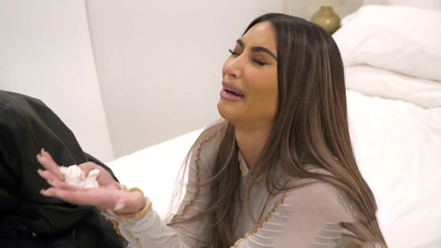 Hậu trường ít ai biết về show thực tế hái ra tiền của nhà Kim Kardashian Hau truong it ai biet ve show thuc te hai ra tien cua nha Kim Kardashian