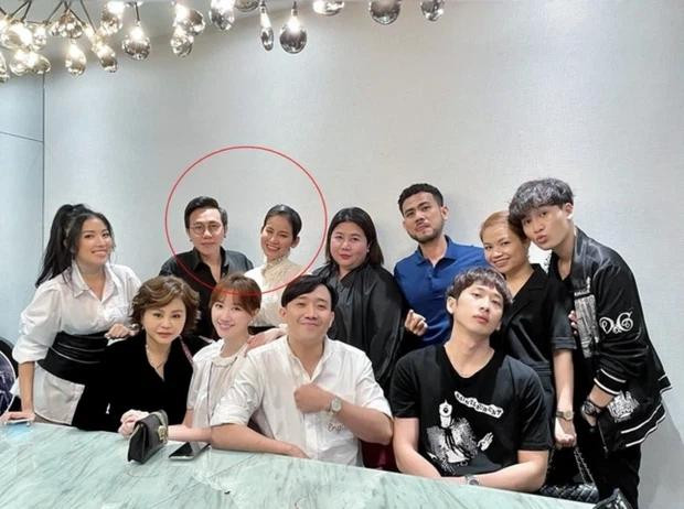 Anh Đức mắc lỗi sai gây cười khi cho bạn gái lên sóng - Hình 5 Anh Duc mac loi sai gay cuoi khi cho ban gai len song-Hinh-5