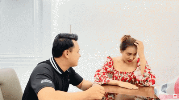 Hồ Bích Trâm thú nhận xài hết 50 triệu mua sắm linh tinh - Hình 4 Ho Bich Tram thu nhan xai het 50 trieu mua sam linh tinh-Hinh-4