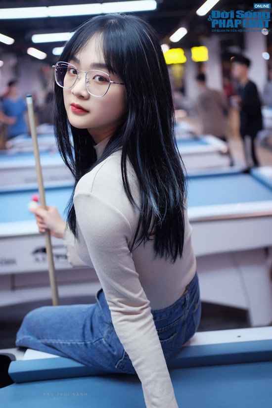 "Nữ hoàng bida" Gấm Kami gây bão TikTok ảnh 1 "Nữ hoàng bida" Gấm Kami gây bão TikTok ảnh 1