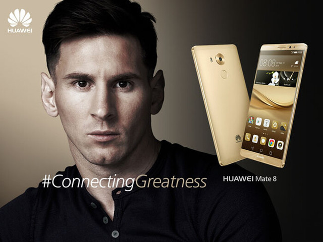 Soi chiếc smartphone được Messi dùng để gọi cho vợ con - Hình 2 Soi chiec smartphone duoc Messi dung de goi cho vo con-Hinh-2