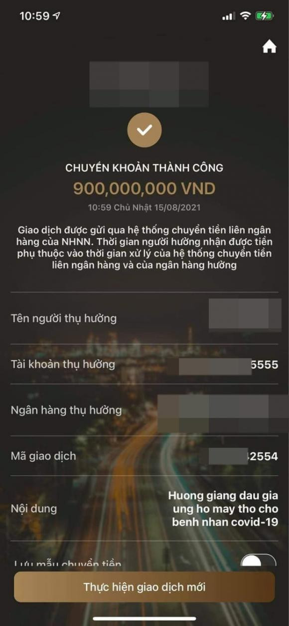 Hoa hậu Hương Giang làm gì với chiếc đồng hồ vừa mua từ BTV Ngọc Trinh? - Hình 3 Hoa hau Huong Giang lam gi voi chiec dong ho vua mua tu BTV Ngoc Trinh?-Hinh-3