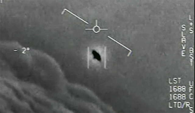 "Gán UFO với người ngoài hành tinh là ngớ ngẩn" - Hình 2 "Gán UFO với người ngoài hành tinh là ngớ ngẩn" ảnh 2