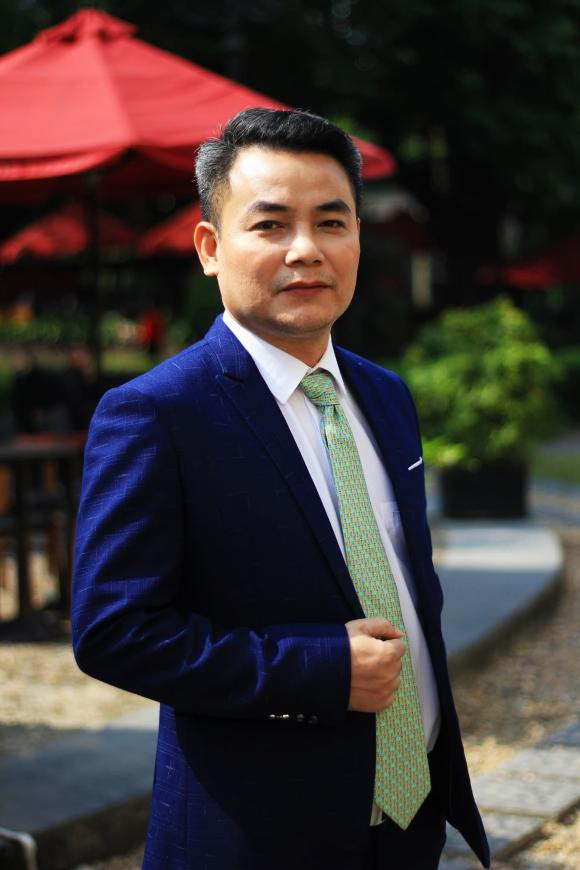 Con trai trưởng ngoài đời của chủ tịch Khang "Hương vị tình thân" Con trai truong ngoai doi cua chu tich Khang