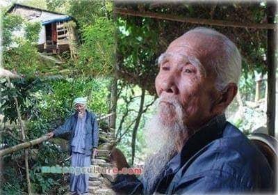 Cuộc chiến huyền thoại với rắn hổ mây khổng lồ - Hình 4 Cuoc chien huyen thoai voi ran ho may khong lo-Hinh-4