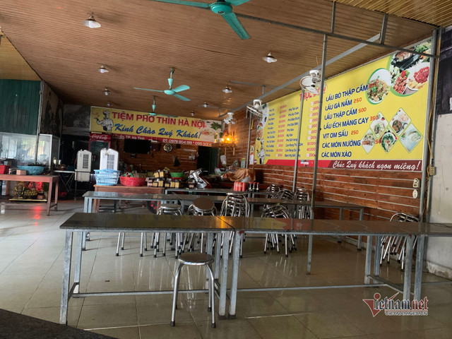 Bò phát bệnh u cục, nhiều hàng phở nổi tiếng đóng cửa - Hình 2 Bo phat benh u cuc, nhieu hang pho noi tieng dong cua-Hinh-2