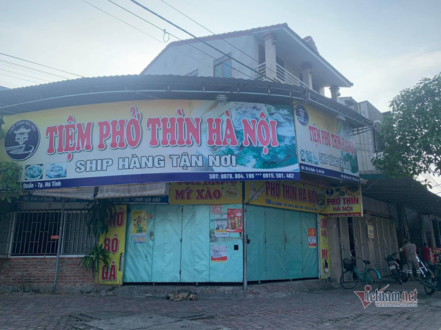 Bò phát bệnh u cục, nhiều hàng phở nổi tiếng đóng cửa Bo phat benh u cuc, nhieu hang pho noi tieng dong cua