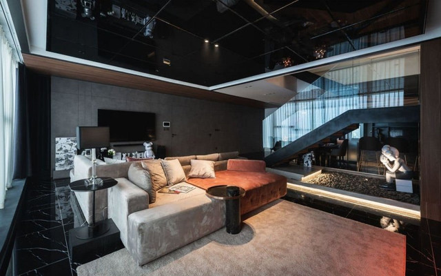 Ngắm nhìn căn hộ penthouse đậm chất nghệ thuật ngay giữa lòng Hà Nội - Hình 8 Ngam nhin can ho penthouse dam chat nghe thuat ngay giua long Ha Noi-Hinh-8