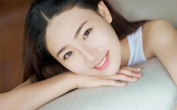 Tại sao có phụ nữ lông dày trên cơ thể, nhưng một số lại rất ít? Tai sao co phu nu long day tren co the, nhung mot so lai rat it?