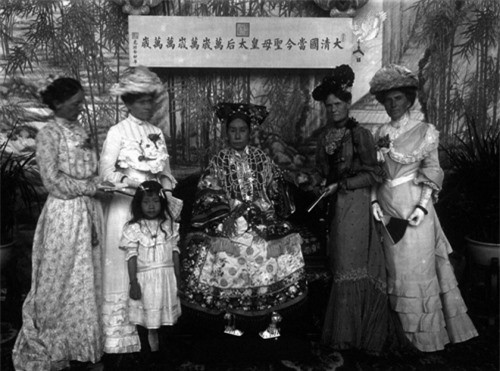 Từ Hy Thái Hậu và những thú vui xa xỉ bậc nhất lịch sử Trung Quốc - Hình 4 Tu Hy Thai Hau va nhung thu vui xa xi bac nhat lich su Trung Quoc-Hinh-4