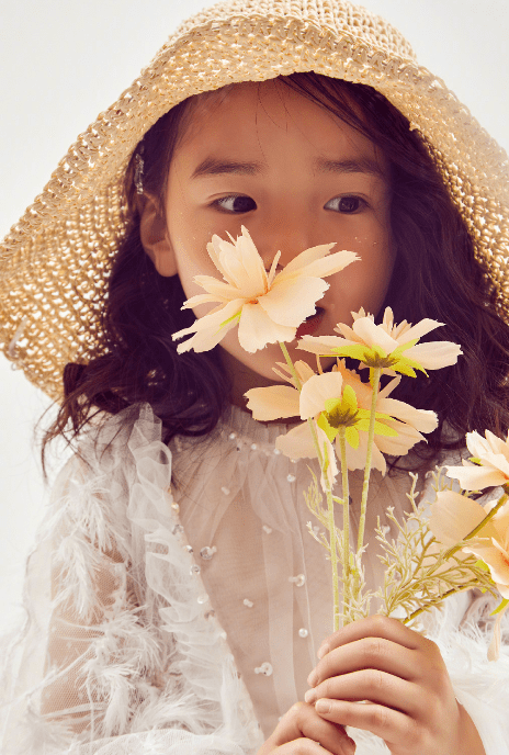 Con gái 5 tuổi của "Điêu Thuyền" Đổng Tuyền gây sốt vì xinh như búp bê - Hình 7 Con gai 5 tuoi cua