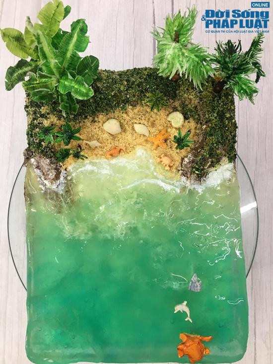 Cô nàng làm chiếc bánh biển xanh khiến CĐM mắt chữ O mồm chữ A - Hình 3 Co nang lam chiec banh bien xanh khien CDM mat chu O mom chu A-Hinh-3