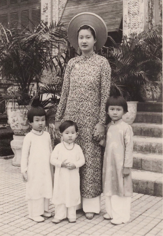 Vì sao Vua Bảo Đại liên tục phản bội Nam Phương hoàng hậu? - Hình 4 Vi sao Vua Bao Dai lien tuc phan boi Nam Phuong hoang hau?-Hinh-4