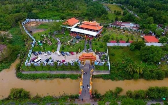 Cộng đồng mạng bất ngờ đào lại màn đáp trả cực căng của Hoài Linh - Hình 2 Cong dong mang bat ngo dao lai man dap tra cuc cang cua Hoai Linh-Hinh-2