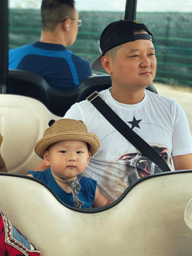 Hình ảnh con trai Trà My Idol hóa đầu bếp nhí siêu đáng yêu - Hình 9 Hinh anh con trai Tra My Idol hoa dau bep nhi sieu dang yeu-Hinh-9