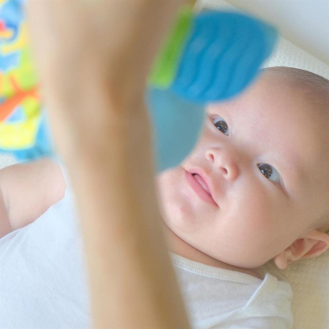 Cặp nhóc tỳ tròn 4 tháng, Hà Hồ đăng ảnh cận mặt nhìn thích mê - Hình 9 Cap nhoc ty tron 4 thang, Ha Ho dang anh can mat nhin thich me-Hinh-9