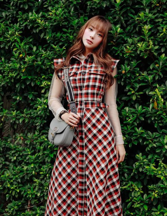 Minh Hằng bất ngờ khoe chiếc nhẫn kim cương khủng - Hình 2 Minh Hang bat ngo khoe chiec nhan kim cuong khung-Hinh-2