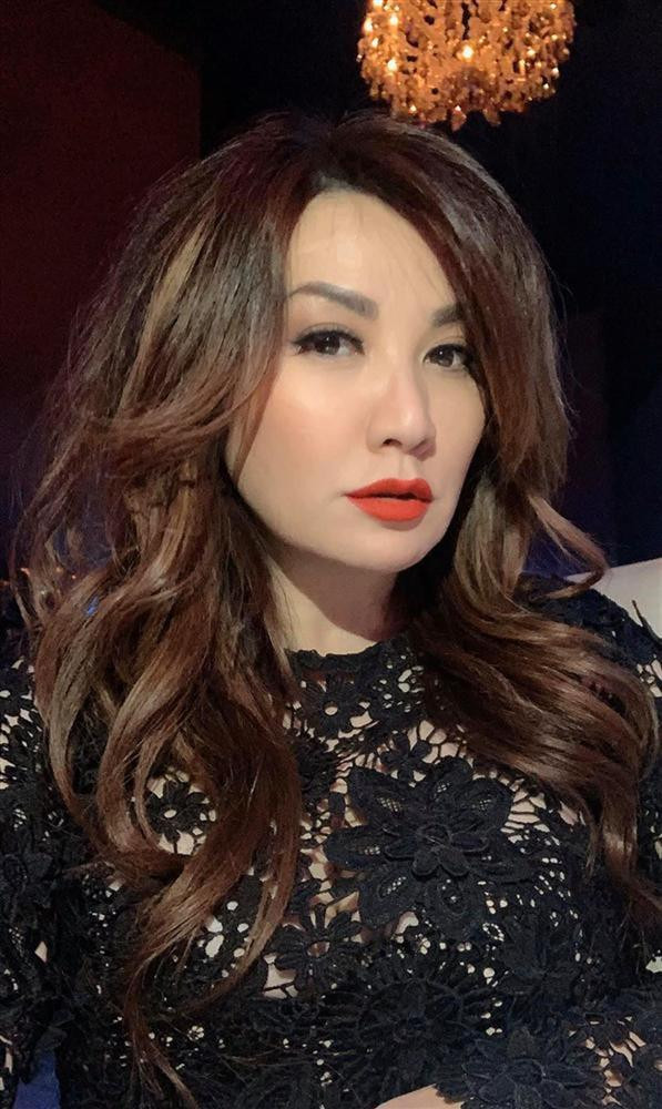 Bị nghi cướp công Thúy Nga khi giúp Kim Ngân, Trizzie Phương Trinh nói gì? - Hình 3 Bi nghi cuop cong Thuy Nga khi giup Kim Ngan, Trizzie Phuong Trinh noi gi?-Hinh-3