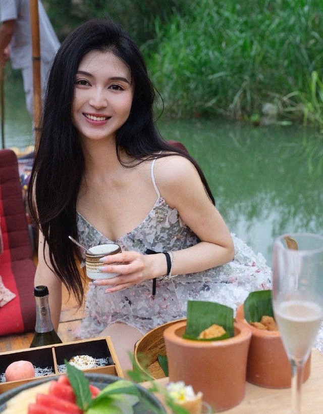 Ngành thẩm mỹ chui gây ra cái chết của hot girl Trung Quốc - Hình 2 Nganh tham my chui gay ra cai chet cua hot girl Trung Quoc-Hinh-2