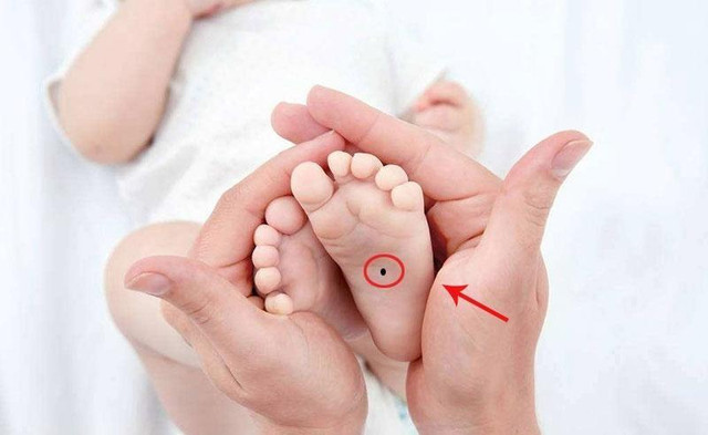 Sở hữu 5 nốt ruồi này, sớm muộn cũng thành danh, tiền bạc tiêu chẳng hết - Hình 3 So huu 5 not ruoi nay, som muon cung thanh danh, tien bac tieu chang het-Hinh-3