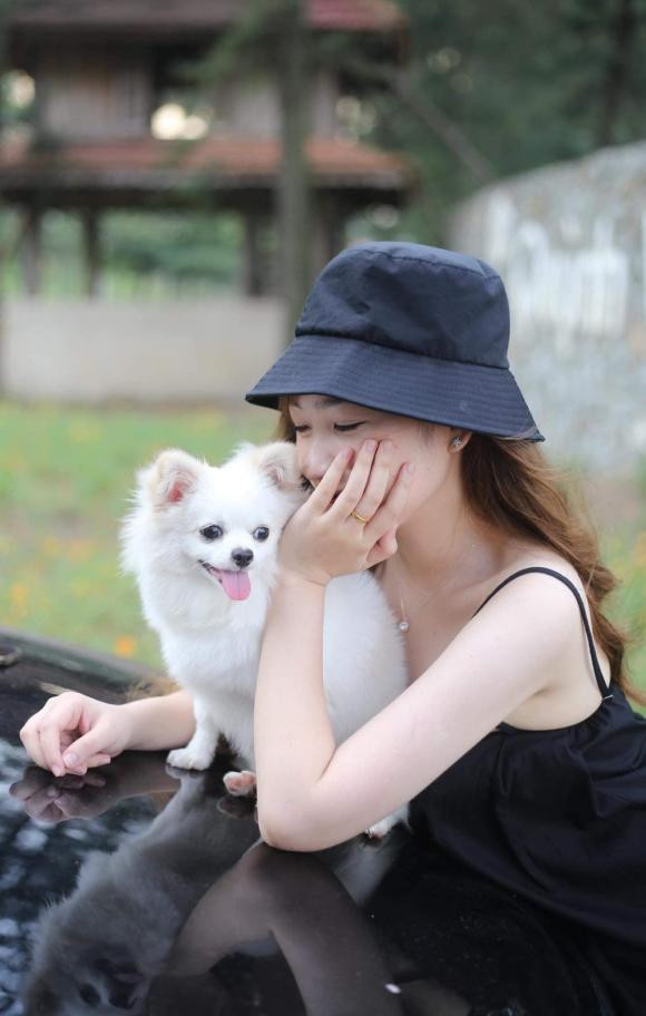 Cầu thủ Hồ Tuấn Tài công khai bạn gái xinh đẹp - Hình 3 Cau thu Ho Tuan Tai cong khai ban gai xinh dep-Hinh-3