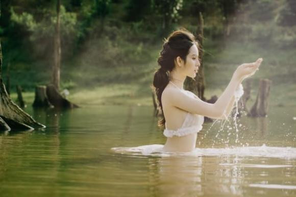 Á quân 2 Miss International Queen Việt Nam 2020 khoe nhan sắc tựa thiên thần - Hình 6 A quan 2 Miss International Queen Viet Nam 2020 khoe nhan sac tua thien than-Hinh-6