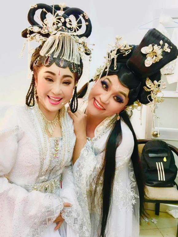Đại Nghĩa khiến công chúng rúng động vì màn giả gái - Hình 4 Dai Nghia khien cong chung rung dong vi man gia gai-Hinh-4