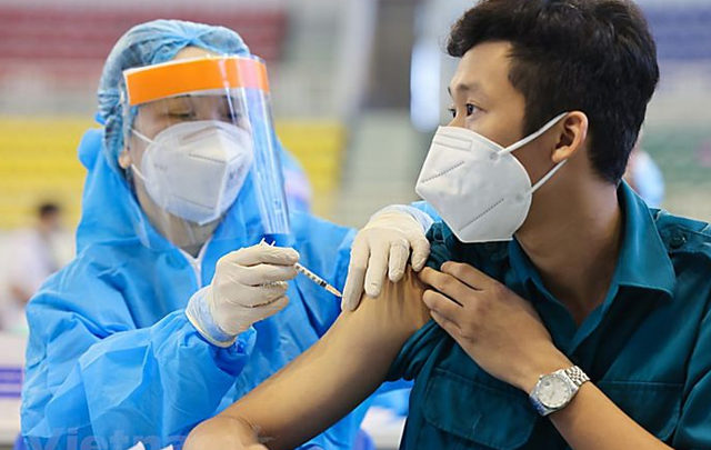 Viêm da cơ địa: Tiêm vắc-xin COVID-19 về ngứa phải làm sao? Viem da co dia: Tiem vac-xin COVID-19 ve ngua phai lam sao?