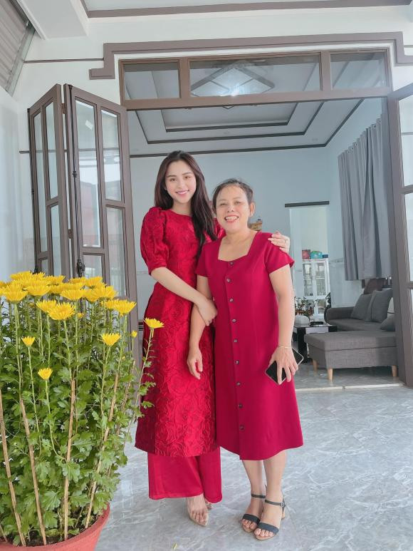 Tường Vi tặng mẹ một miếng đất và sổ tiết kiệm nhân ngày 8/3 - Hình 5 Tuong Vi tang me mot mieng dat va so tiet kiem nhan ngay 8/3-Hinh-5