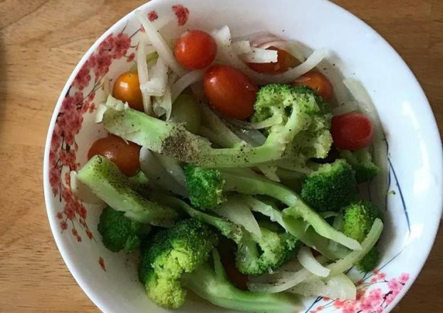 Đem cà chua nấu với 2 thứ này, vừa ngon lại bổ hơn nhân sâm - Hình 3 Dem ca chua nau voi 2 thu nay, vua ngon lai bo hon nhan sam-Hinh-3