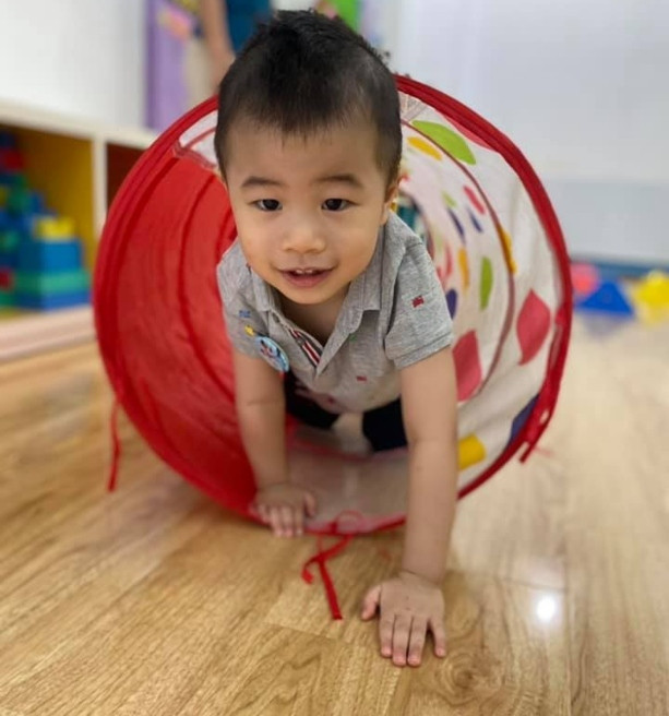 Hai quý tử lanh lợi, ngộ nghĩnh của gia đình Victor Vũ, Đinh Ngọc Diệp - Hình 8 Hai quy tu lanh loi, ngo nghinh cua gia dinh Victor Vu, Dinh Ngoc Diep-Hinh-8