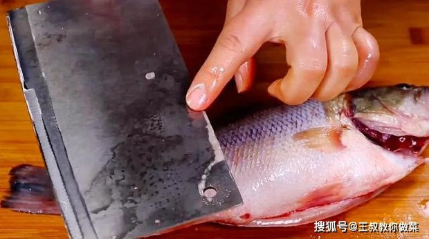 Có 3 loại cá, 4 bộ phận chứa đầy chất độc, ăn vào hại não - Hình 2 Co 3 loai ca, 4 bo phan chua day chat doc, an vao hai nao-Hinh-2