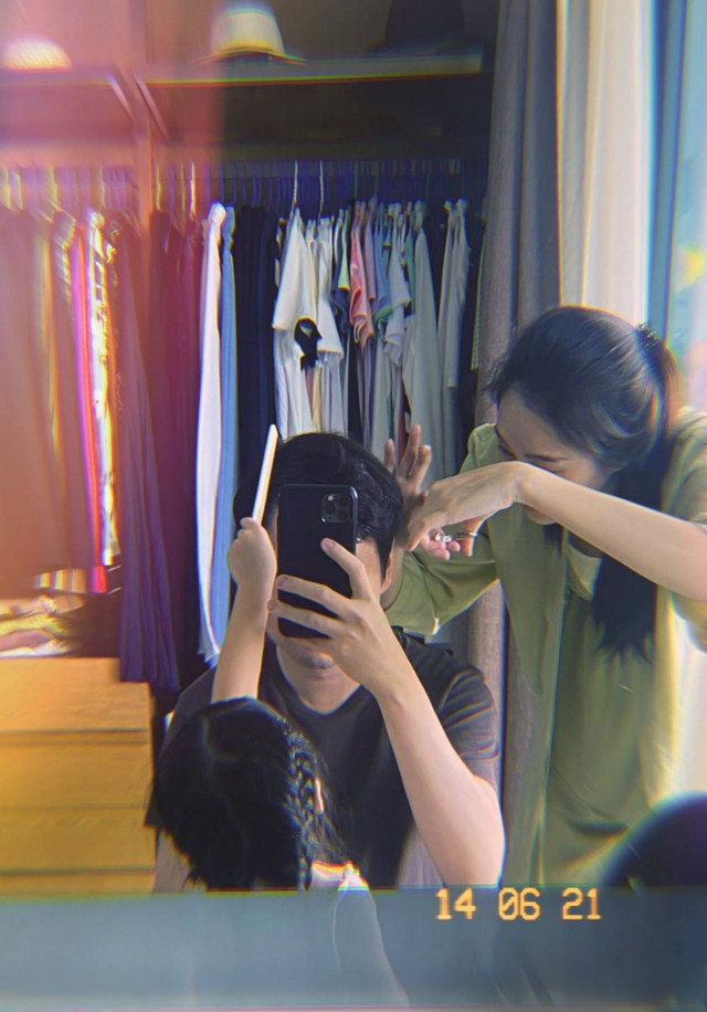 Đặng Thu Thảo trổ tài cắt tóc cho ông xã, khẳng định đẹp hơn ở tiệm Dang Thu Thao tro tai cat toc cho ong xa, khang dinh dep hon o tiem