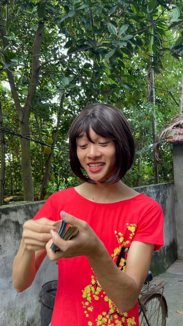 Nam sinh đam mê diễn xuất có hơn 2 triệu người theo dõi trên Tiktok - Hình 4 Nam sinh dam me dien xuat co hon 2 trieu nguoi theo doi tren Tiktok-Hinh-4