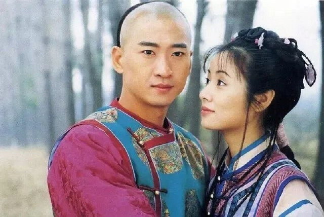 Sao hạng A Trung Quốc hết thời đi dọn vệ sinh - Hình 8 Sao hang A Trung Quoc het thoi di don ve sinh-Hinh-8