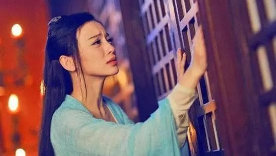 Có phải mỗi lần đổi Hoàng Đế đều đổi một lần hậu cung? Co phai moi lan doi Hoang De deu doi mot lan hau cung?