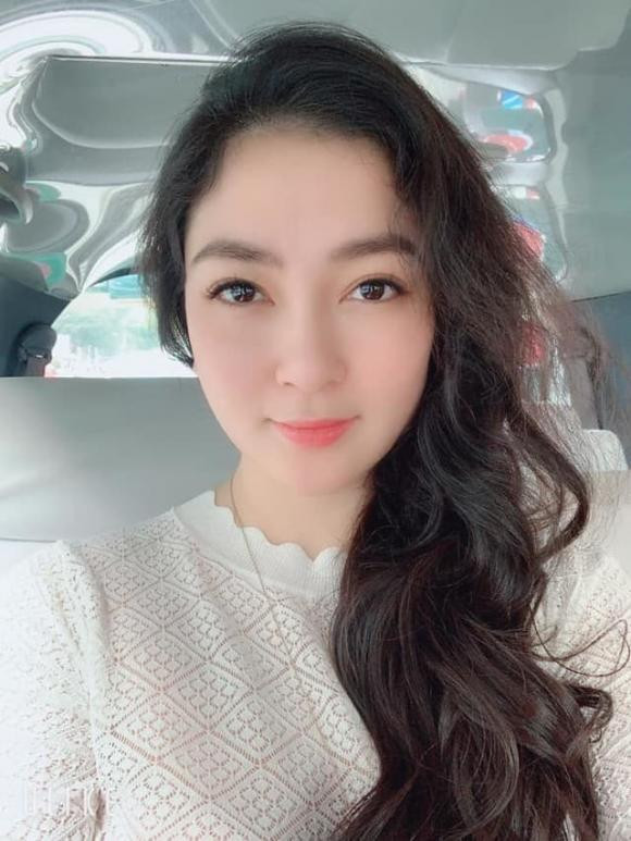 Con gái Hoa hậu Nguyễn Thị Huyền lớn phổng phao, ra dáng thiếu nữ - Hình 3 Con gai Hoa hau Nguyen Thi Huyen lon phong phao, ra dang thieu nu-Hinh-3
