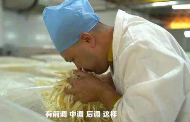 4 nghề mới kỳ quặc đang hái ra tiền ở châu Á - Hình 6 4 nghe moi ky quac dang hai ra tien o chau A-Hinh-6