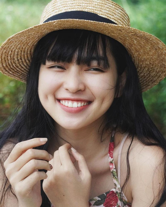 Hoa hậu Khánh Vân "quê" khi tương tác với hotgirl Khánh Vân - Hình 5 Hoa hau Khanh Van