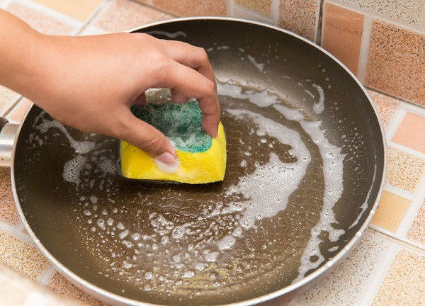 Mẹo dùng chảo vừa an toàn sức khỏe lại không dính ảnh 3 Mẹo dùng chảo vừa an toàn sức khỏe lại không dính ảnh 3