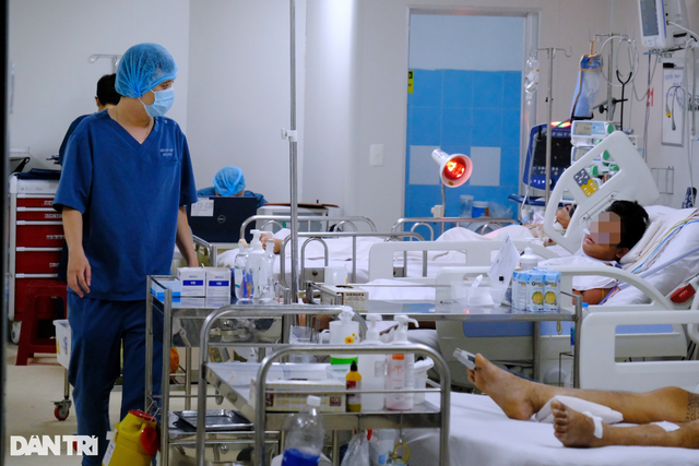 Vì sao nhiều nhân viên y tế rời bệnh viện công sang bệnh viện tư? - Hình 8 Vi sao nhieu nhan vien y te roi benh vien cong sang benh vien tu?-Hinh-8