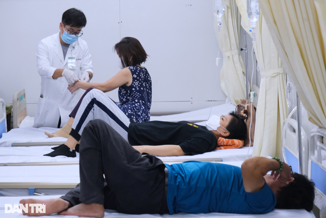 Vì sao nhiều nhân viên y tế rời bệnh viện công sang bệnh viện tư? - Hình 9 Vi sao nhieu nhan vien y te roi benh vien cong sang benh vien tu?-Hinh-9